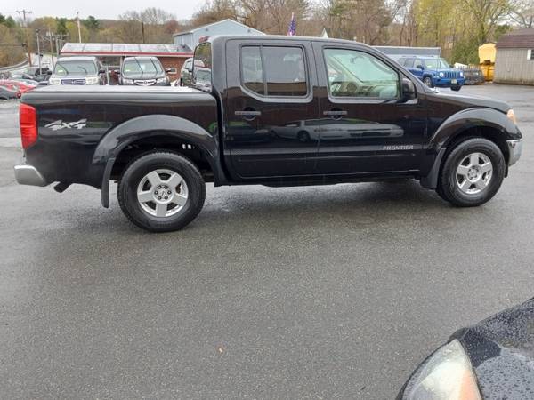 2008 Nissan Frontier 4WD Crew Cab SWB Auto SE - - by for sale in Marlborough , MA – photo 12