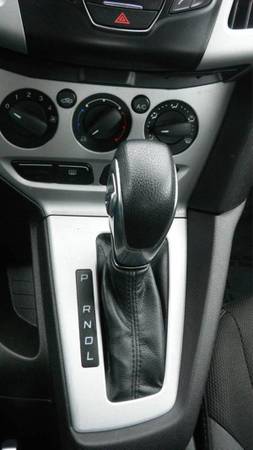 2014 Ford Focus SE 4dr Sedan for sale in Decorah, IA – photo 13