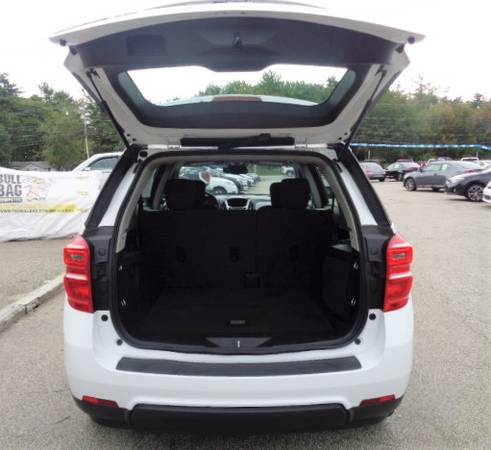 OPEN! 2017 Chevy Chevrolet Equinox LS AWD Loaded IPOD 1-Owner - cars... for sale in Hampton Falls, MA – photo 22