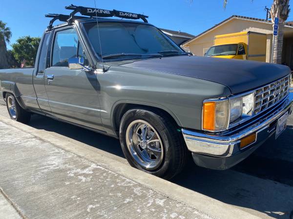 1986 TOYOTA TRUCK XTRA CAB “OVER 10K INVESTED”!! FIRST PERSON WITH -... for sale in Carson, CA – photo 18