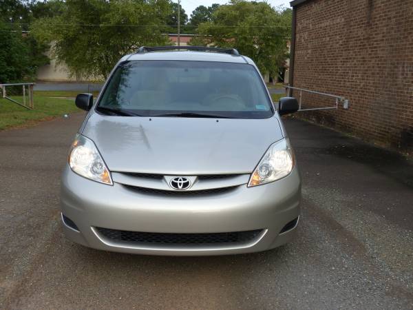 2010 TOYOTA SIENNA LE - cars & trucks - by owner - vehicle... for sale in Charlotte, NC – photo 3