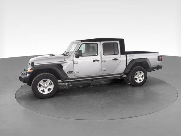2020 Jeep Gladiator Sport Pickup 4D 5 ft pickup Gray - FINANCE... for sale in Knoxville, TN – photo 4