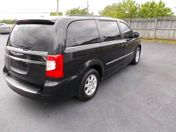 2011 Chrysler Town Country Touring - - by for sale in Shelbyville, TN – photo 13