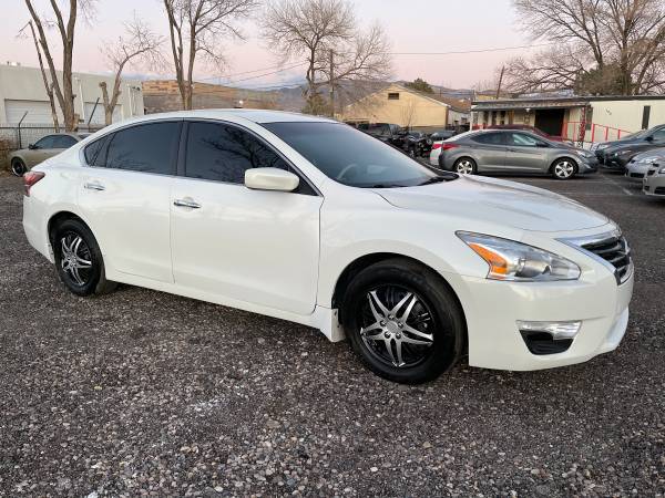 2014 Altima 43k miles - cars & trucks - by owner - vehicle... for sale in Albuquerque, NM – photo 2