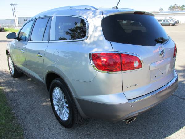 2011 Buick Enclave CXL AWD (Runs Great!)WE FINANCE! for sale in Shakopee, MN – photo 3
