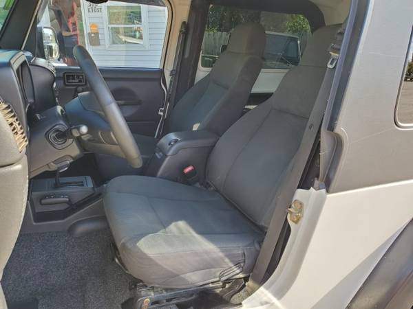 2006 Jeep Wrangler Unlimited for sale in Jeffersonville, IN – photo 8