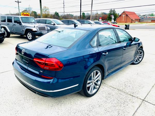 2018 VOLKSWAGEN PASSAT R-LINE 4D 4-Cyl 2.0 TURBO LITER CALL OR TEXT... for sale in Clarksville, TN – photo 6