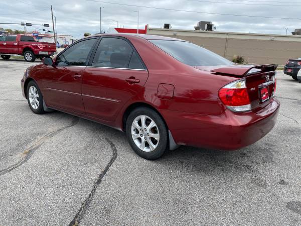 2005 Toyota Camry XLE - cars & trucks - by dealer - vehicle... for sale in Papillion, NE – photo 3