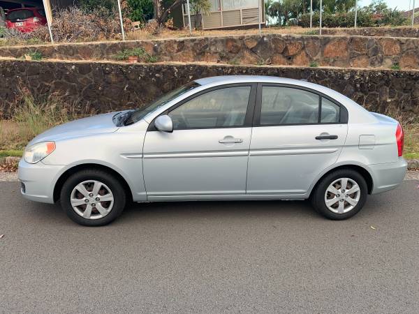 2010 hyundai accent- -- 4 door-- cold air-- - cars & trucks - by... for sale in Honolulu, HI – photo 2