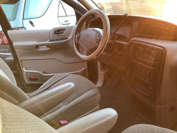 2000 Ford Windstar *Low Miles* - cars & trucks - by dealer - vehicle... for sale in Renton, WA – photo 17