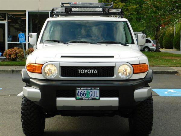 2014 Toyota FJ Cruiser Sport Utility 4X4 / 1-OWNER / CRAWL CONTROL/... for sale in Portland, OR – photo 5