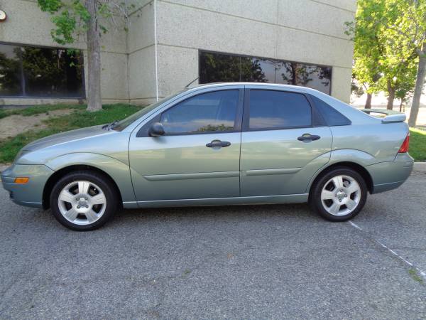 2006 Ford Focus ZX4 SES - Sedan - 2 0L Engine, Automatic for sale in Temecula, CA – photo 3