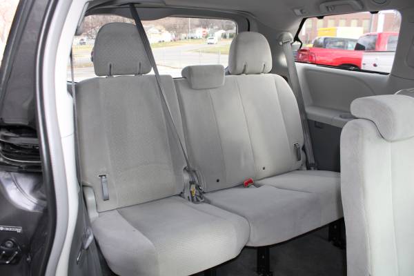 2012 Toyota Sienna LE 7 Passenger, Van, Only 55k, Great Price - cars... for sale in Omaha, NE – photo 17