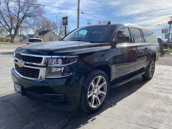 2017 Chevrolet Chevy Suburban LS Sport Utility 4D Family Owned!... for sale in Fremont, NE – photo 4