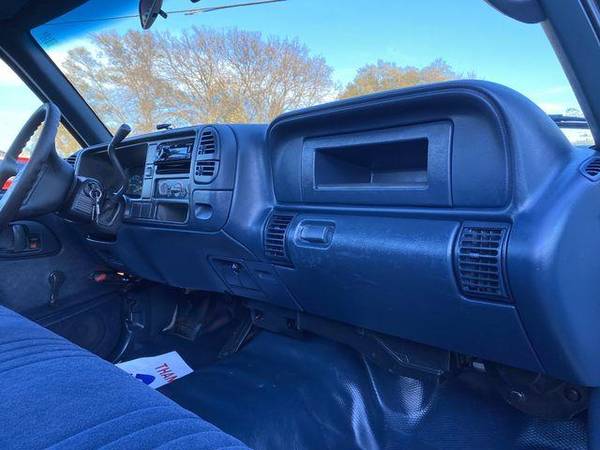 1999 Chevrolet Chevy 2500 HD Regular Cab Long Bed Family Owned!... for sale in Fremont, NE – photo 18