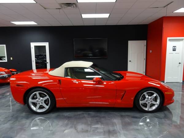 2005 Chevrolet Corvette Convertible *Only 33k* - cars & trucks - by... for sale in Waterloo, WI – photo 3