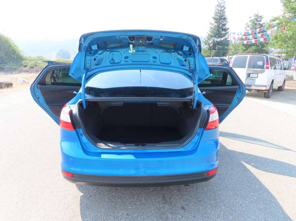 2013 FORD FOCUS SE 4DR SEDAN LEATHER MOONROOF ONLY 100K... for sale in Anderson, CA – photo 17