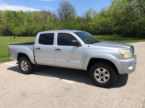 2008 Toyota Tacoma for sale in Brookfield, IL – photo 11