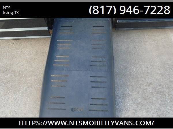 12 DODGE GRAND CARAVAN HANDICAPPED WHEELCHAIR MOBILITY MANUAL RAMP VAN for sale in Irving, MS – photo 19