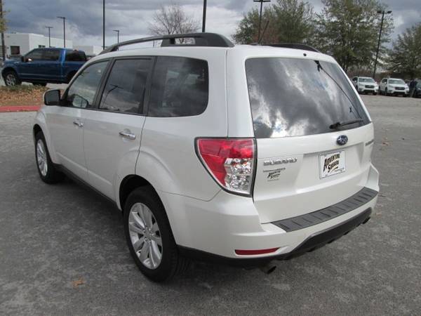 2013 Subaru Forester 2.5X suv Satin White Pearl - cars & trucks - by... for sale in Fayetteville, AR – photo 4