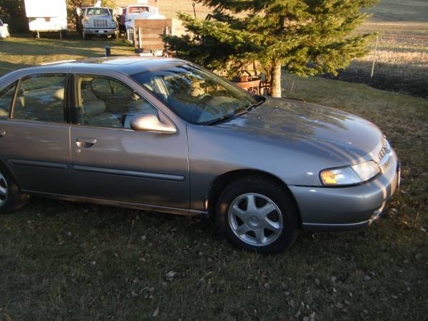1999 Nissan Altima GLE. LOW MILES - cars & trucks - by owner -... for sale in Potlatch, WA – photo 3