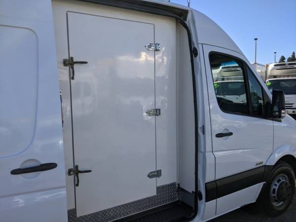 2011 FREIGHTLINER SPRINTER 3500 Extended High Roof Refrigeration... for sale in Fountain Valley, CA – photo 14