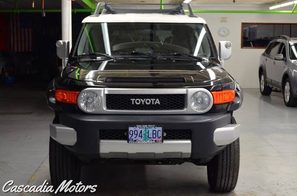 2007 Toyota FJ Cruiser 4X4 4WD - - by dealer - vehicle for sale in Portland, OR – photo 2