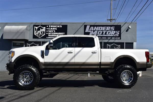 2017 FORD F350 SUPER DUTY KING RANCH LIFTED DIESEL 4X4 LIFTED ON 40... for sale in Gresham, OR – photo 2