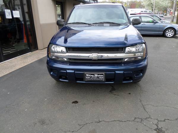 2004 Chevy Trailblazer-LOW MILES - - by dealer for sale in New Haven, CT – photo 3