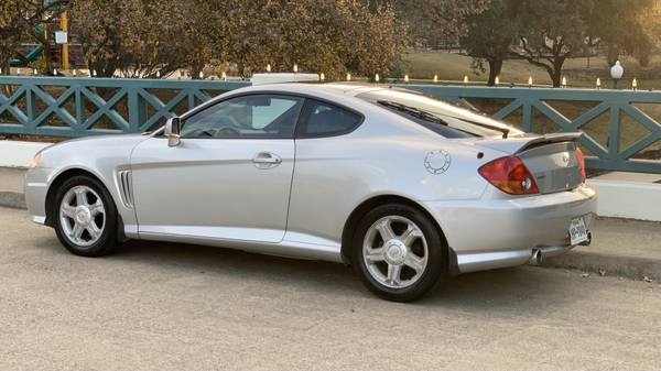 2003 Hyundai Tiburon GTV6 - cars & trucks - by owner - vehicle... for sale in irving, TX – photo 2
