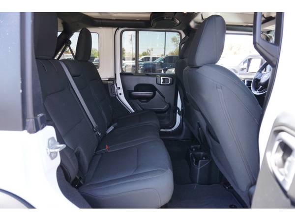 2018 Jeep Wrangler Unlimited SAHARA 4X4 SUV 4x4 Passen - Lifted for sale in Phoenix, AZ – photo 15