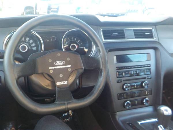 2013 Ford Mustang 2dr COUPE, MANUAL 6 SPEED V6, BLUETOOTH, FORD SYNC... for sale in Virginia Beach, VA – photo 18