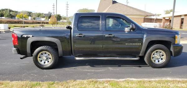 2009 Chevrolet Silverado 1500 Crew Cab - Financing Available! for sale in Grandview, MO – photo 5