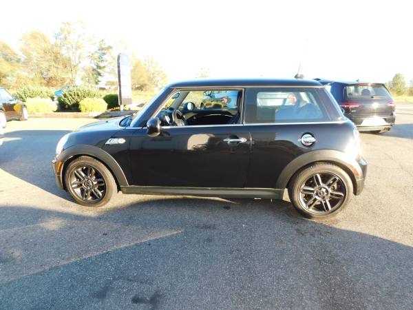 2011 Mini Cooper S 6 speed - cars & trucks - by dealer - vehicle... for sale in Mooresville, NC – photo 6
