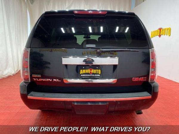 2011 GMC Yukon XL Denali AWD Denali XL 4dr SUV We Can Get You for sale in Temple Hills, District Of Columbia – photo 7