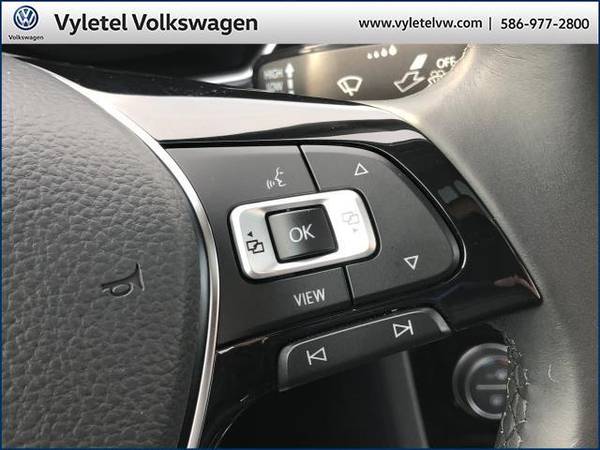 2019 Volkswagen Jetta sedan SE Auto w/ULEV - Volkswagen Tornado Red for sale in Sterling Heights, MI – photo 23
