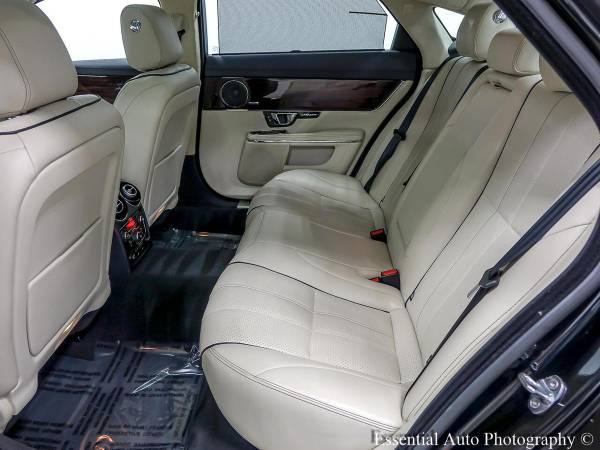 2015 Jaguar XJ-Series XJL Portfolio - GET APPROVED for sale in CRESTWOOD, IL – photo 14
