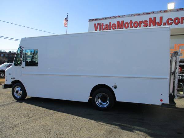 2008 Workhorse W42 15 FOOT STEP VAN, REAR RAMP 60K - cars & for sale in south amboy, IN – photo 11