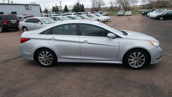 SMOOTH RIDE! Check out this 2014 Hyundai Sonata Limited - cars & for sale in Sioux Falls, SD – photo 4