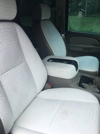 2007 Chevy Tahoe custom seats for sale in Springfield, MO – photo 2