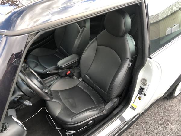 2012 Mini Clubman S 6 Speed Cold Weather Pack Harman/Kardon Like New... for sale in Palmyra, PA – photo 14