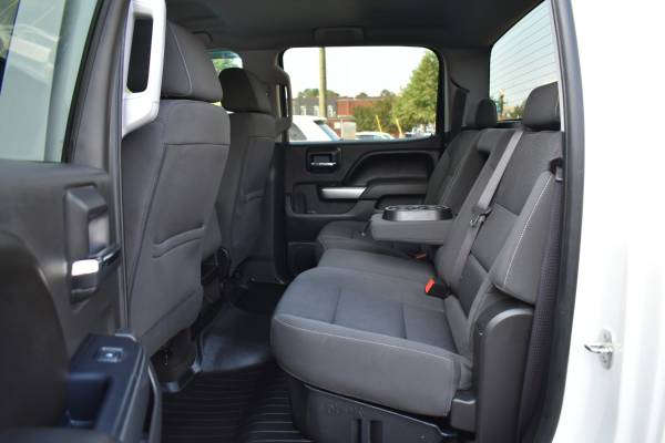 1 Owner 2016 Chevrolet Silverado LT Crew Cab 4WD WARRANTY No Doc Fees! for sale in Apex, NC – photo 17
