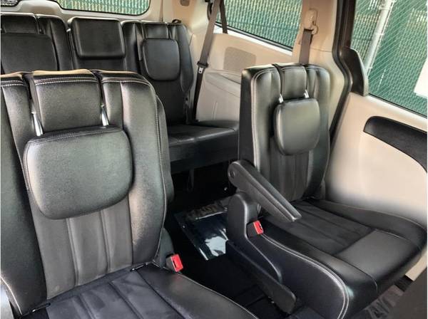 2019 Dodge Grand Caravan Passenger SXT Minivan 4D - cars & trucks -... for sale in Yakima, WA – photo 13