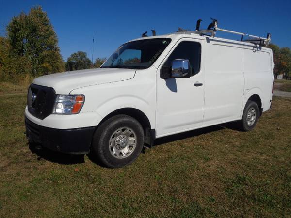 2016 NISSAN NV2500HD CARGO 5.6L V8 76,561 MILES *FINANCING* - cars &... for sale in Rushville, IN – photo 2