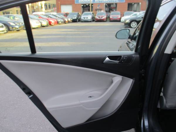 2010 VW Passat Komfort **Hot Deal/Sunroof/Low miles & Clean Title**... for sale in Roanoke, VA – photo 13