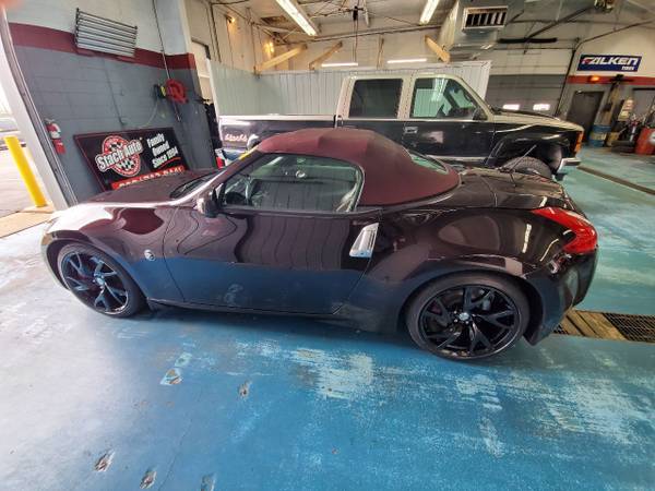 2013 Nissan 370z Convertable - - by dealer - vehicle for sale in Janesville, WI – photo 3
