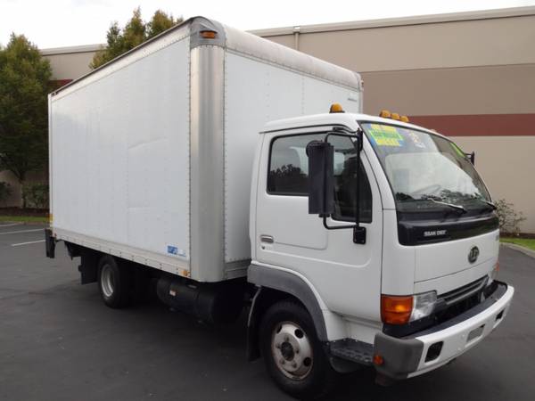 2001 Nissan UD 1200 14ft Box Truck W/Lift Gate:Only 28k Miles 1... for sale in Auburn, WA – photo 3