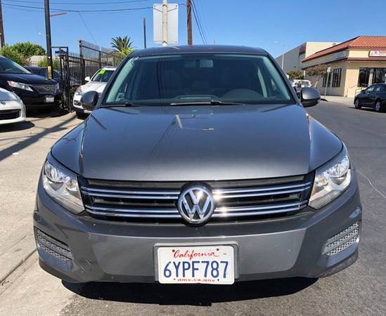 2013 VOLKSWAGEN TIGUAN S ** Panoramic Moon Roof! Immaculate Condition! for sale in Arleta, CA – photo 8
