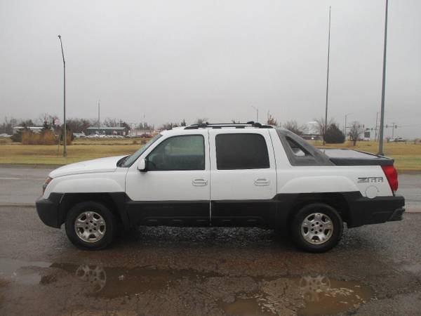2003 Chevrolet Avalanche 1500 Crew Cab Z66 Leather - cars & trucks -... for sale in Moore , Okla., OK