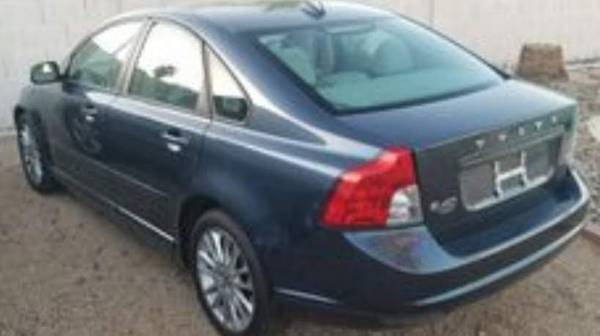 Volvo S-40 2010 Super Low Mileage - cars & trucks - by owner -... for sale in Glendale, AZ – photo 6